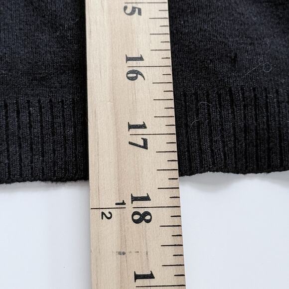 White House Black Market Cardigan Sweater Medium Black Crop Classic Minimalist - Picture 4 of 6
